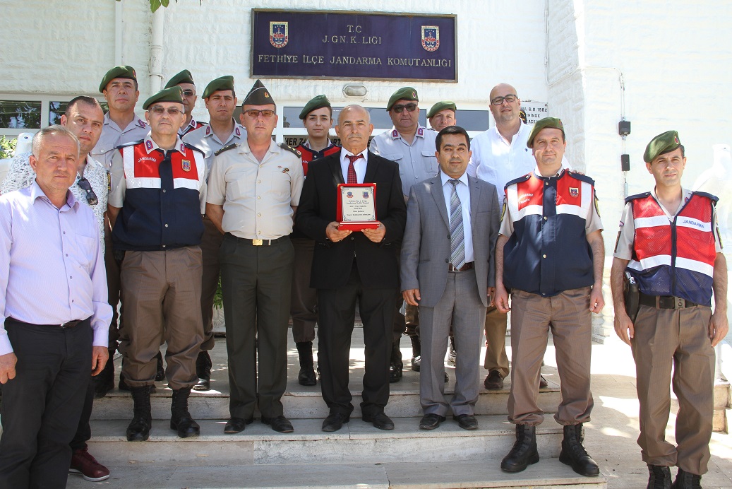 Jandarma’dan Yılın Şoförüne ödül